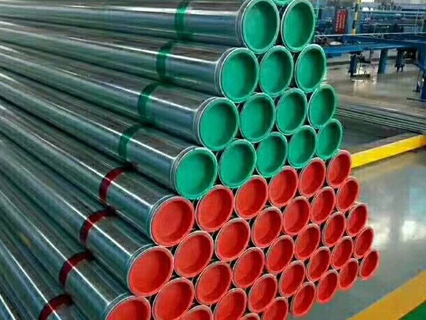 鋼襯塑管的特點(diǎn)是什么？跟著萬(wàn)源鋼管小編來瞧一瞧