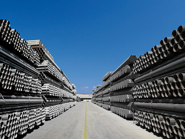 西安焊管批發(fā)解答無縫鋼管與焊接鋼管的執(zhí)行標(biāo)準(zhǔn)。