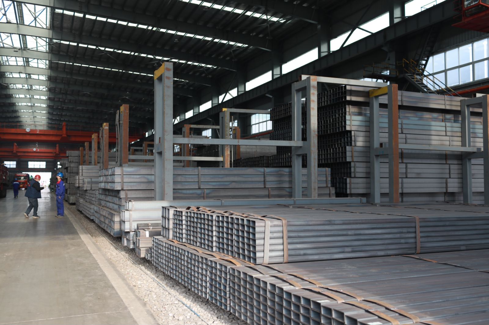 分析方矩管在焊接時開裂的原因是什么，應(yīng)當(dāng)如何避免。